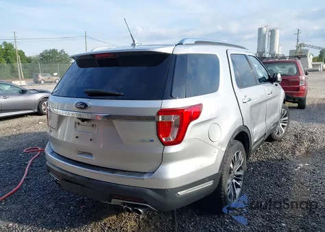 2018 Ford Explorer Platinum z USA, uszkodzony, nr VIN 1FM5K8HT8JGA95506
